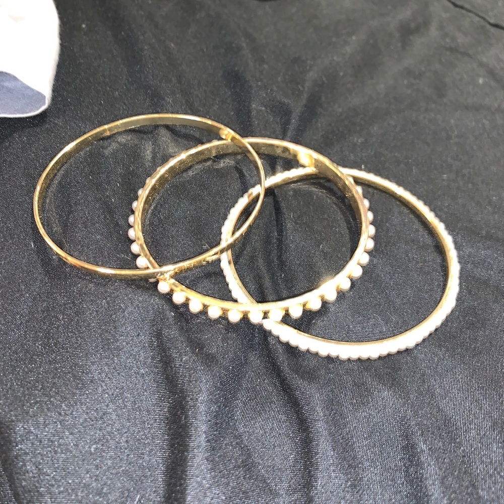 Bracelets - Picture 4 of 4